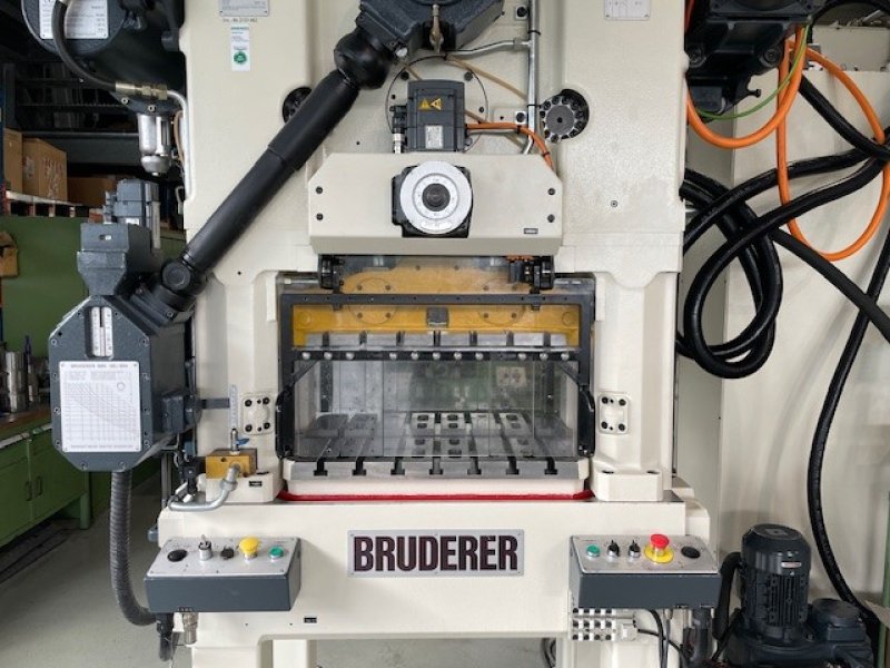 BRUDERER BSTA 250-75B  2006