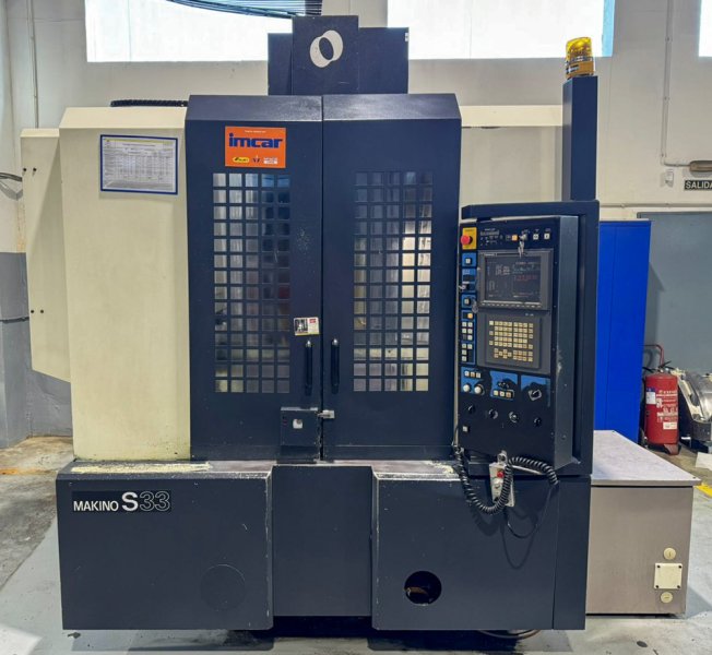 MAKINO S33 A200  2002