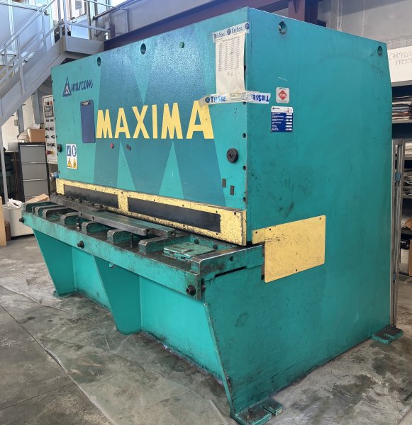WARCOM MAXIMA 20-06/09  2002