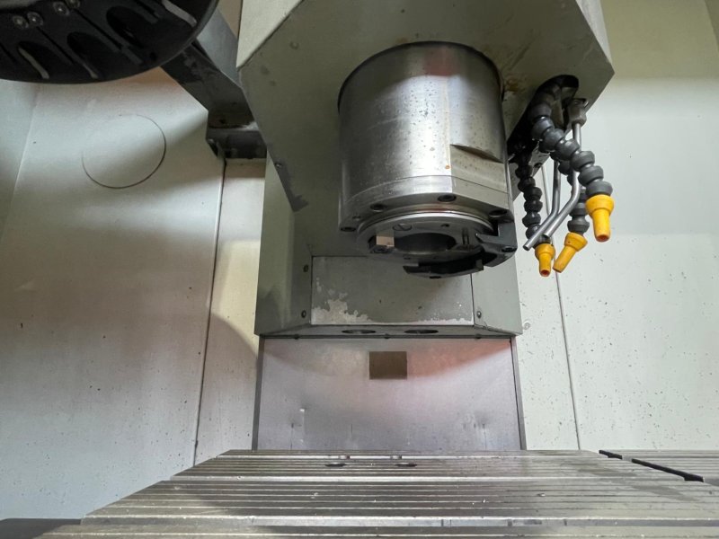 DECKEL MAHO DMC 63 V  2004