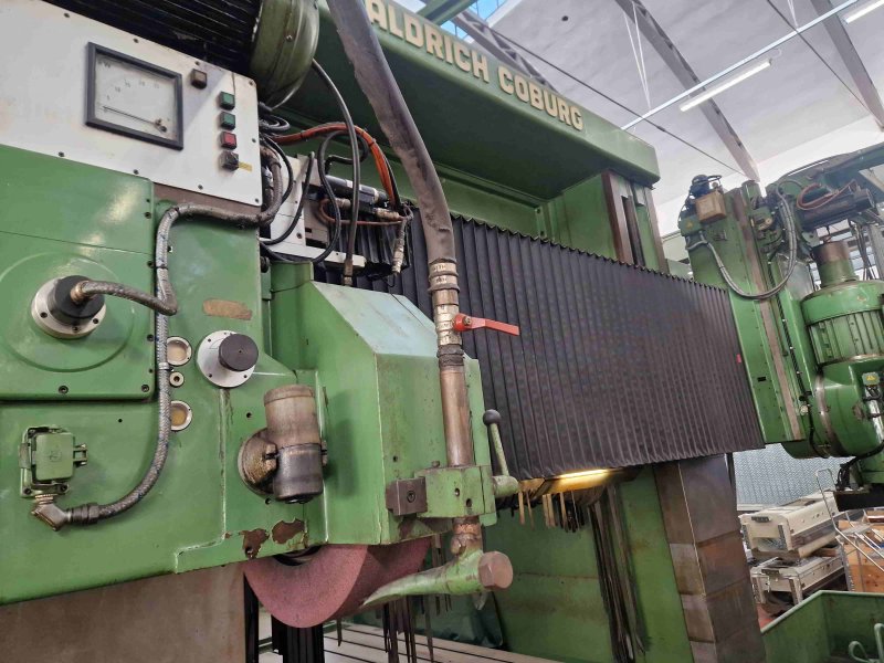 WALDRICH COBURG 30 FS 5040-10 CNC  1969